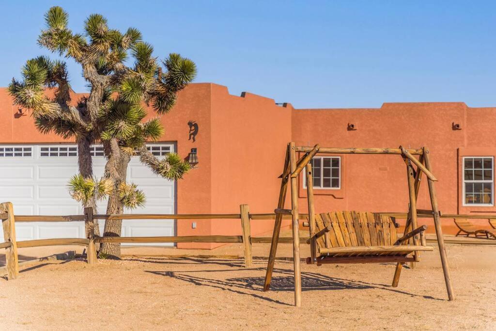 Near Pappy & Harriet'S + Rimrock Ranch W/ Hot Tub Pioneertown Exterior foto